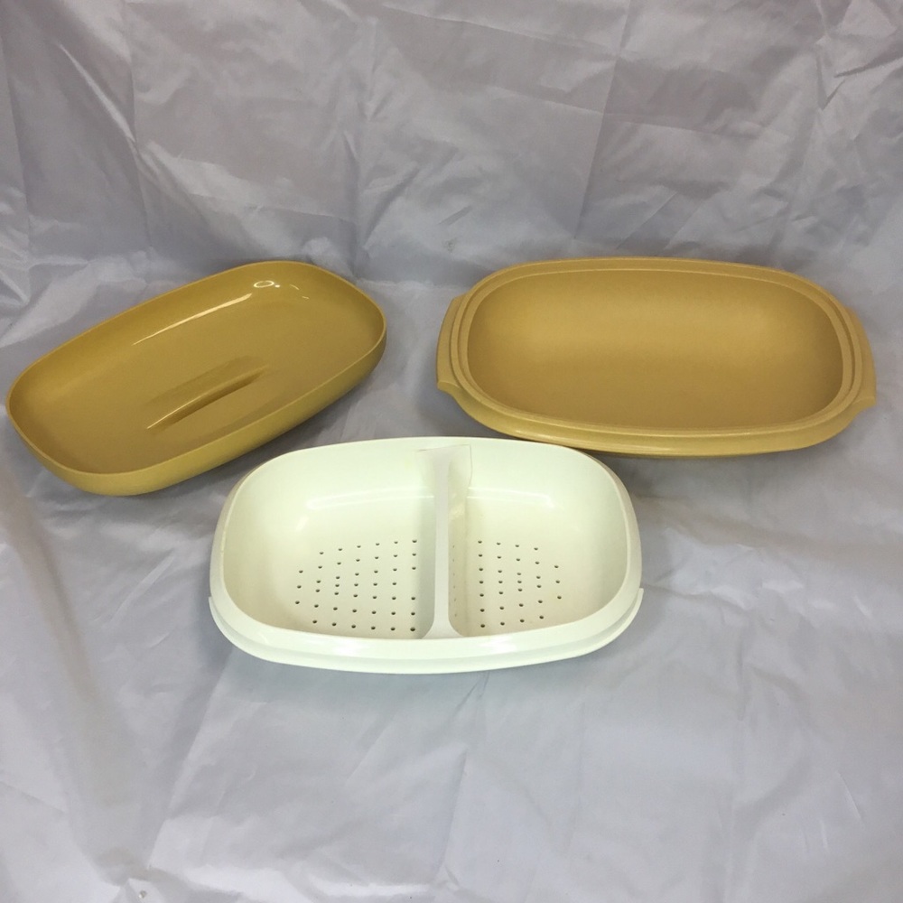 Tupperware Microwave Vegetable Steamer w/ Divider Harvest Gold #1273 4 Pc VTG